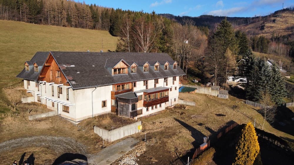 Exteriér - Hrubá stavba